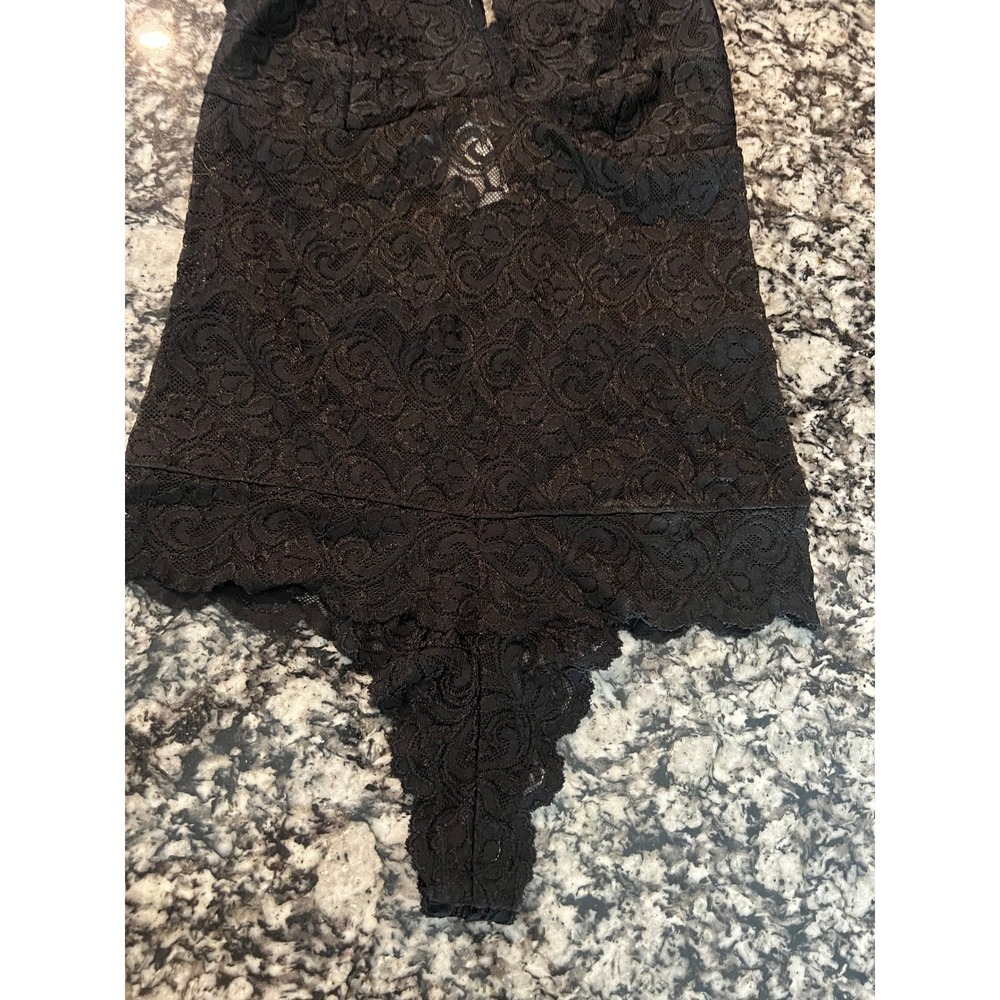 Marciano Black Lace Halter Bodysuit XS Floral Scalloped V-Neck Thong (0906) - Picture 3 of 10